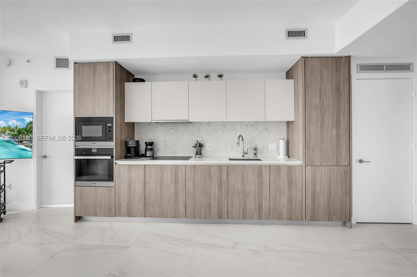 2900 NE 7th Ave #1806, Miami FL 33137