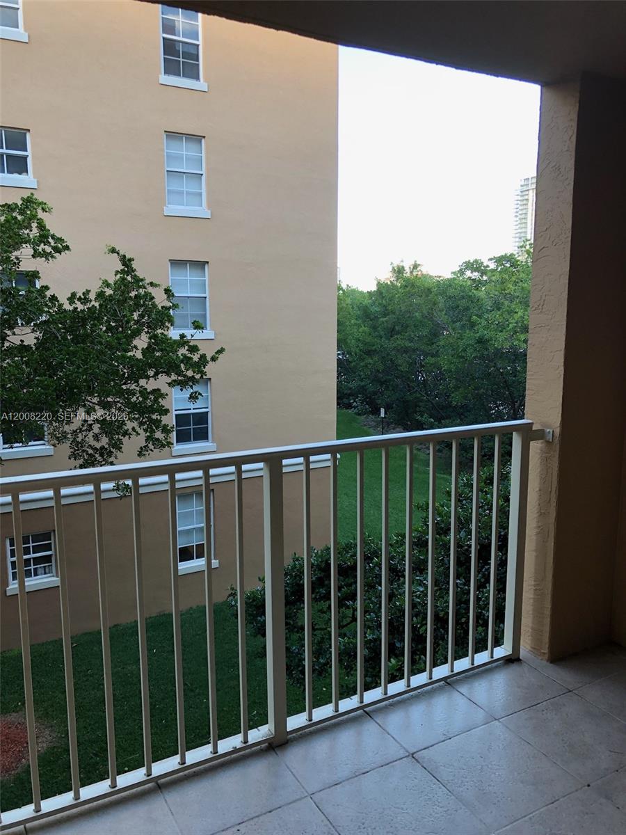 19555 E Country Club Dr #8403, Aventura FL 33180