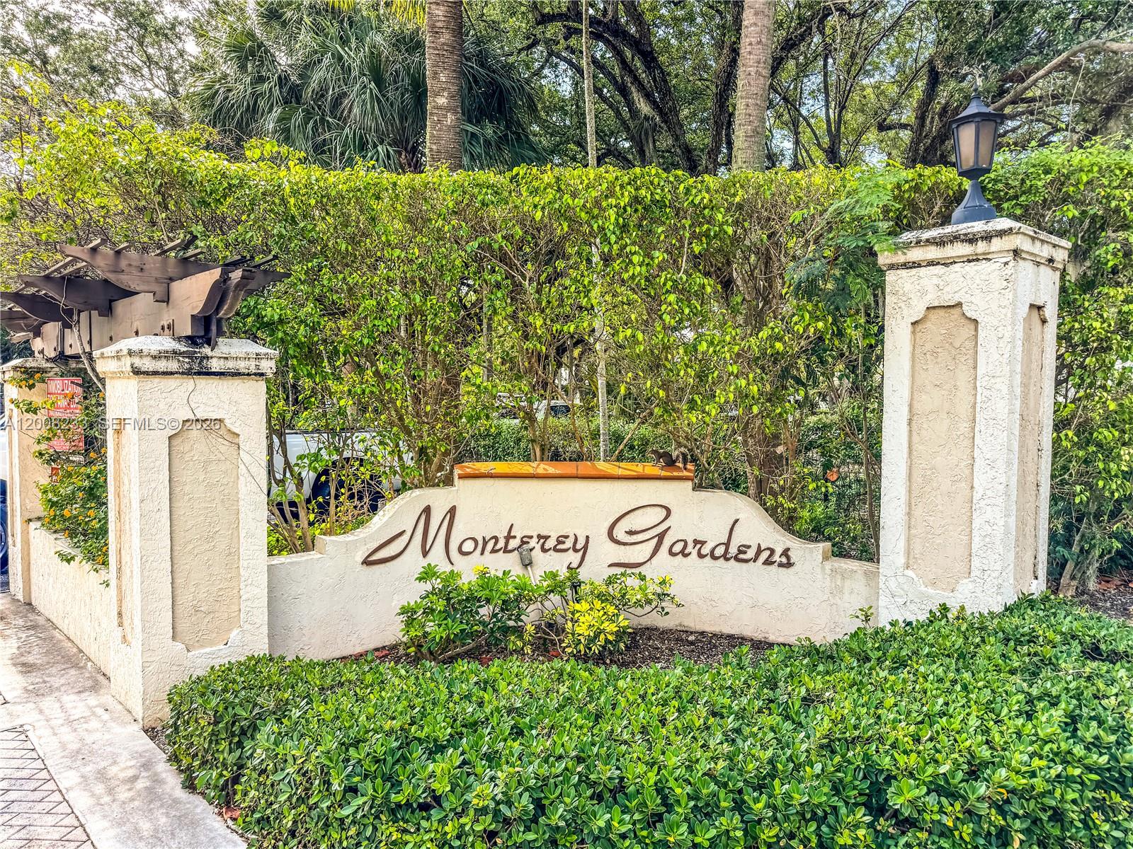 8605 SW 68th Ct #7, Pinecrest FL 33156