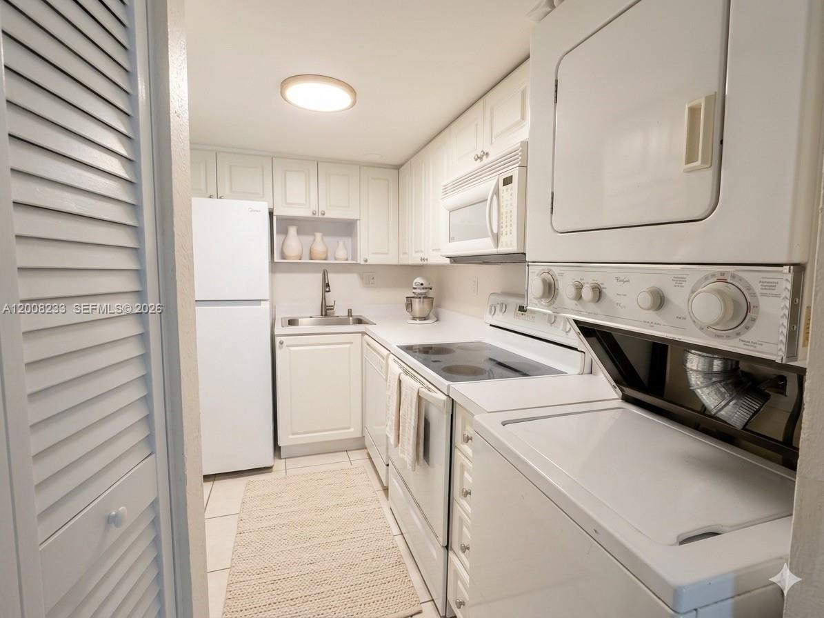 8605 SW 68th Ct #7, Pinecrest FL 33156
