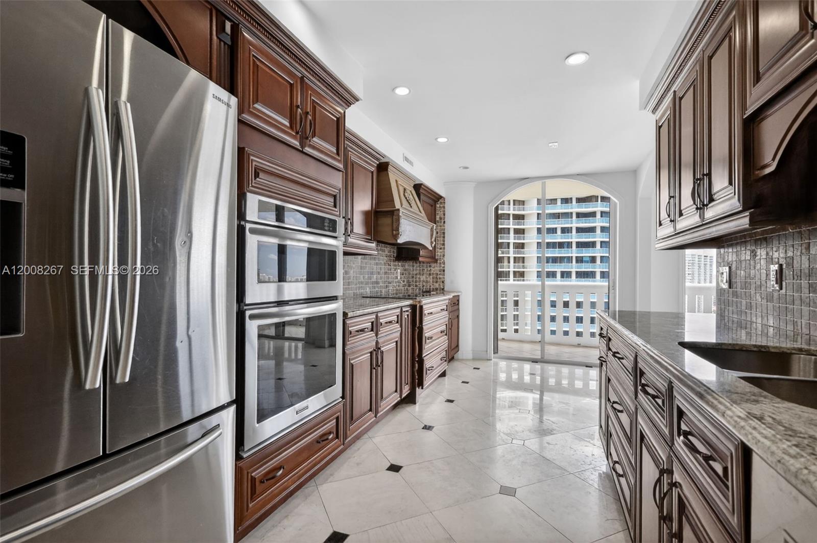 3000 Island Blvd #2305, Aventura FL 33160