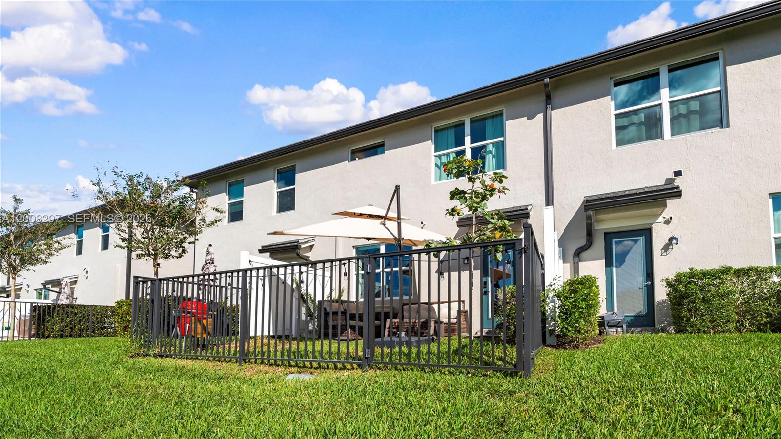 2913 Olivia Ave, Lauderdale Lakes FL 33311