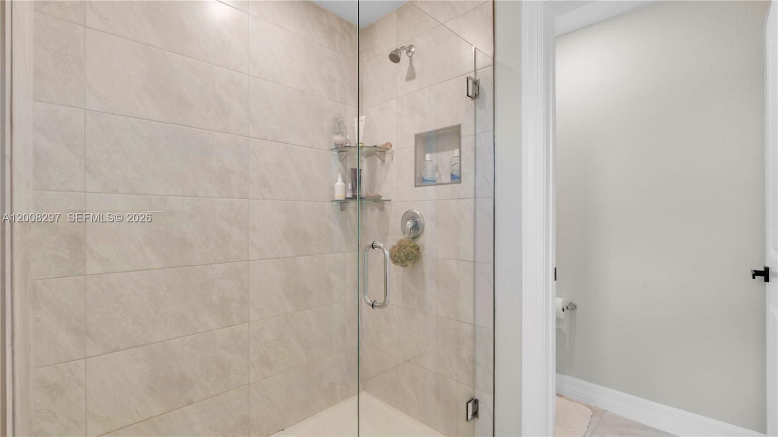 2913 Olivia Ave, Lauderdale Lakes FL 33311