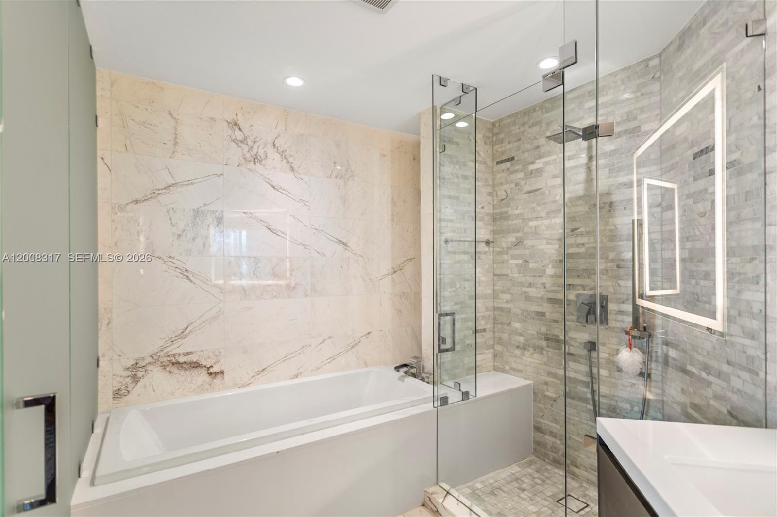 851 NE 1st Ave #3707, Miami FL 33132