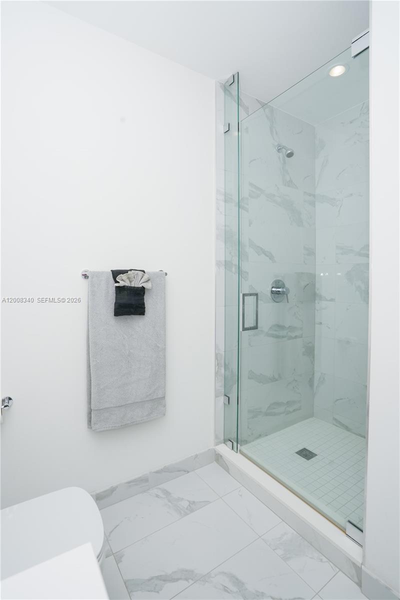 851 NE 1st Ave #2101, Miami FL 33132