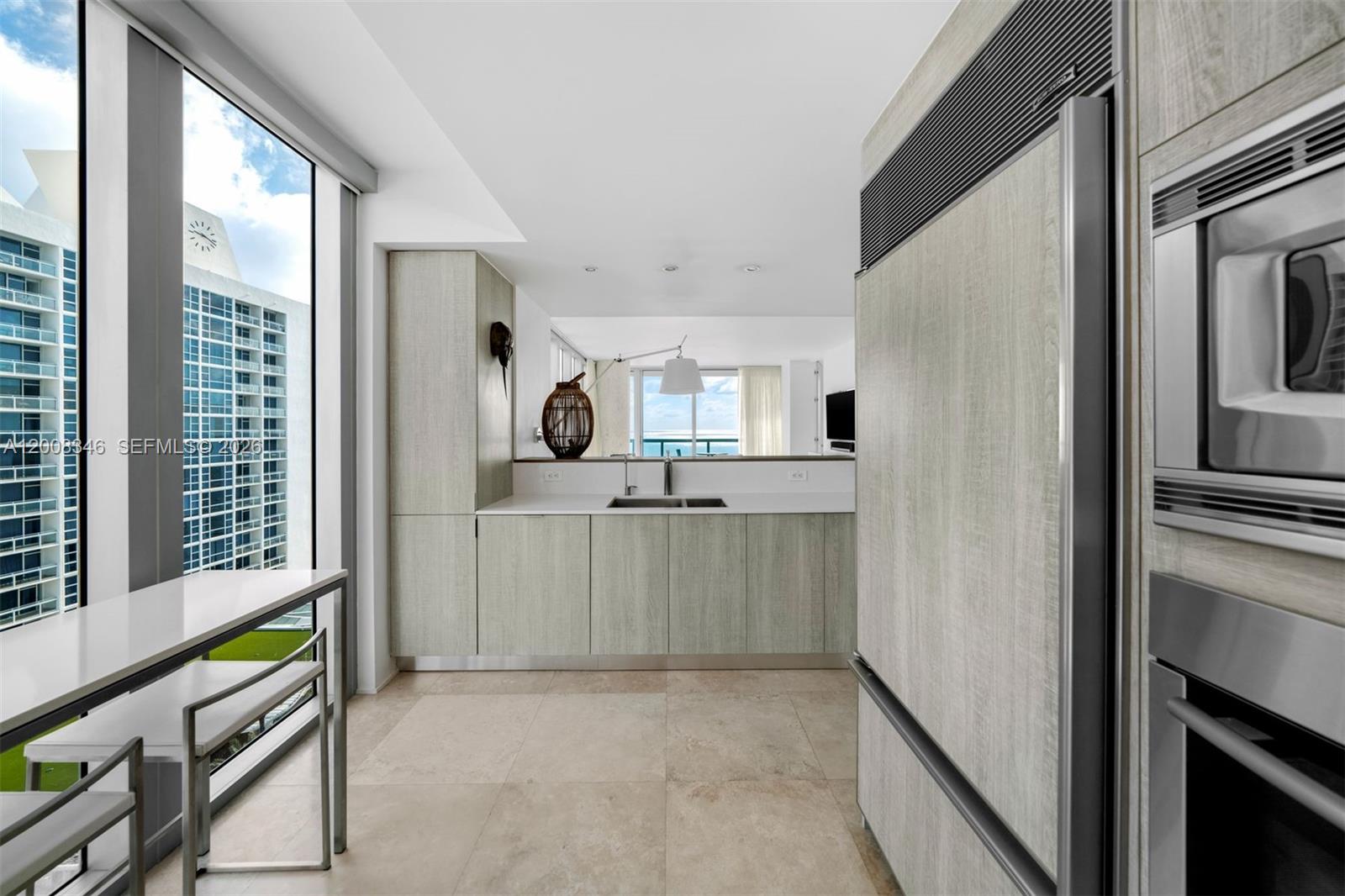 6799 Collins Ave #902, Miami Beach FL 33141
