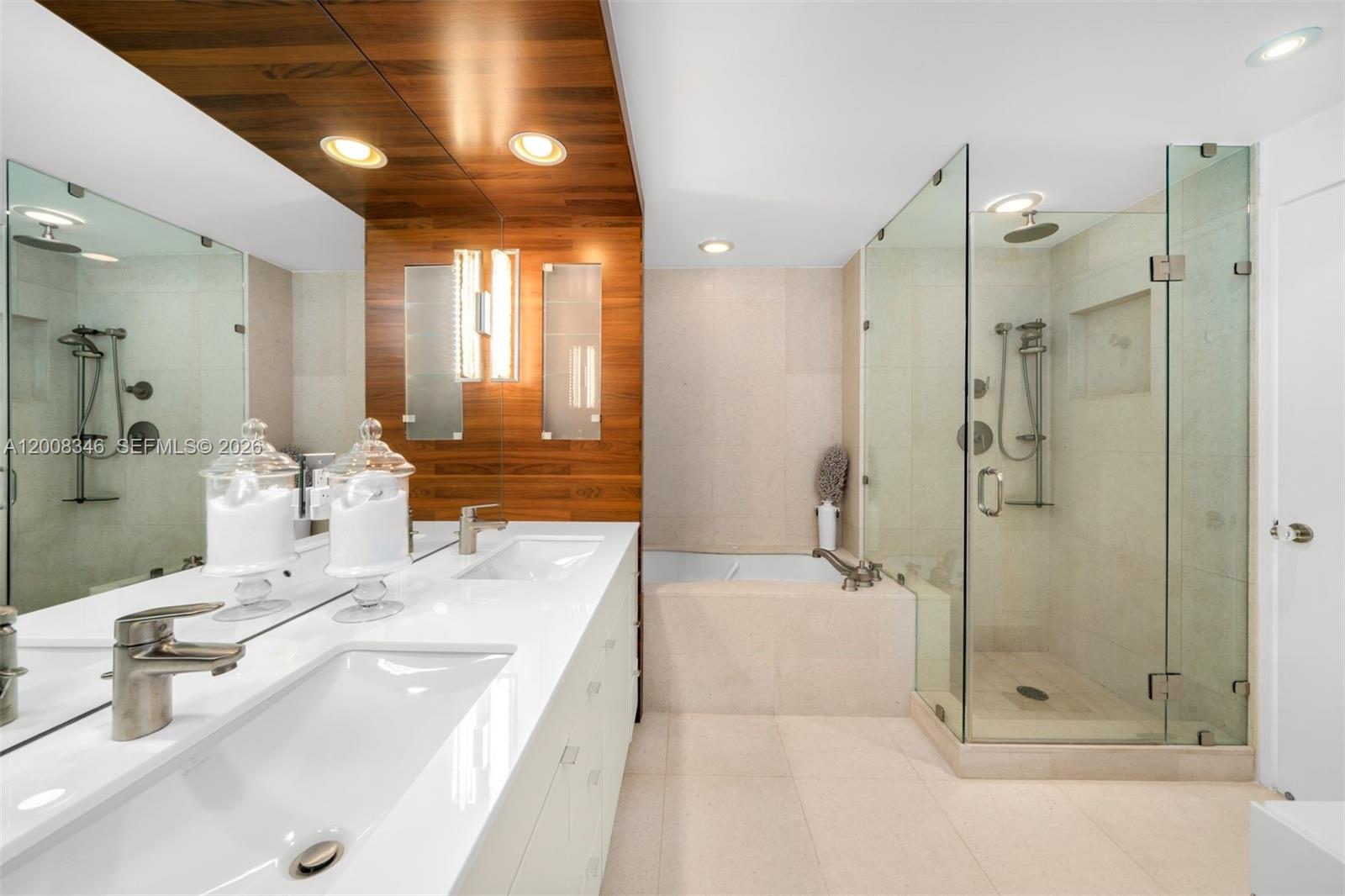 6799 Collins Ave #902, Miami Beach FL 33141