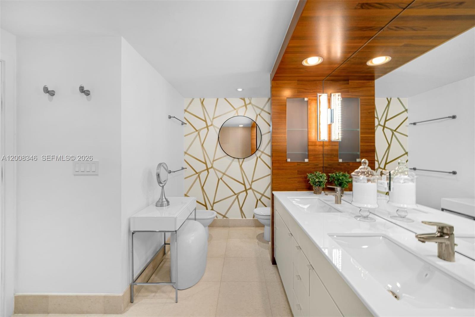 6799 Collins Ave #902, Miami Beach FL 33141