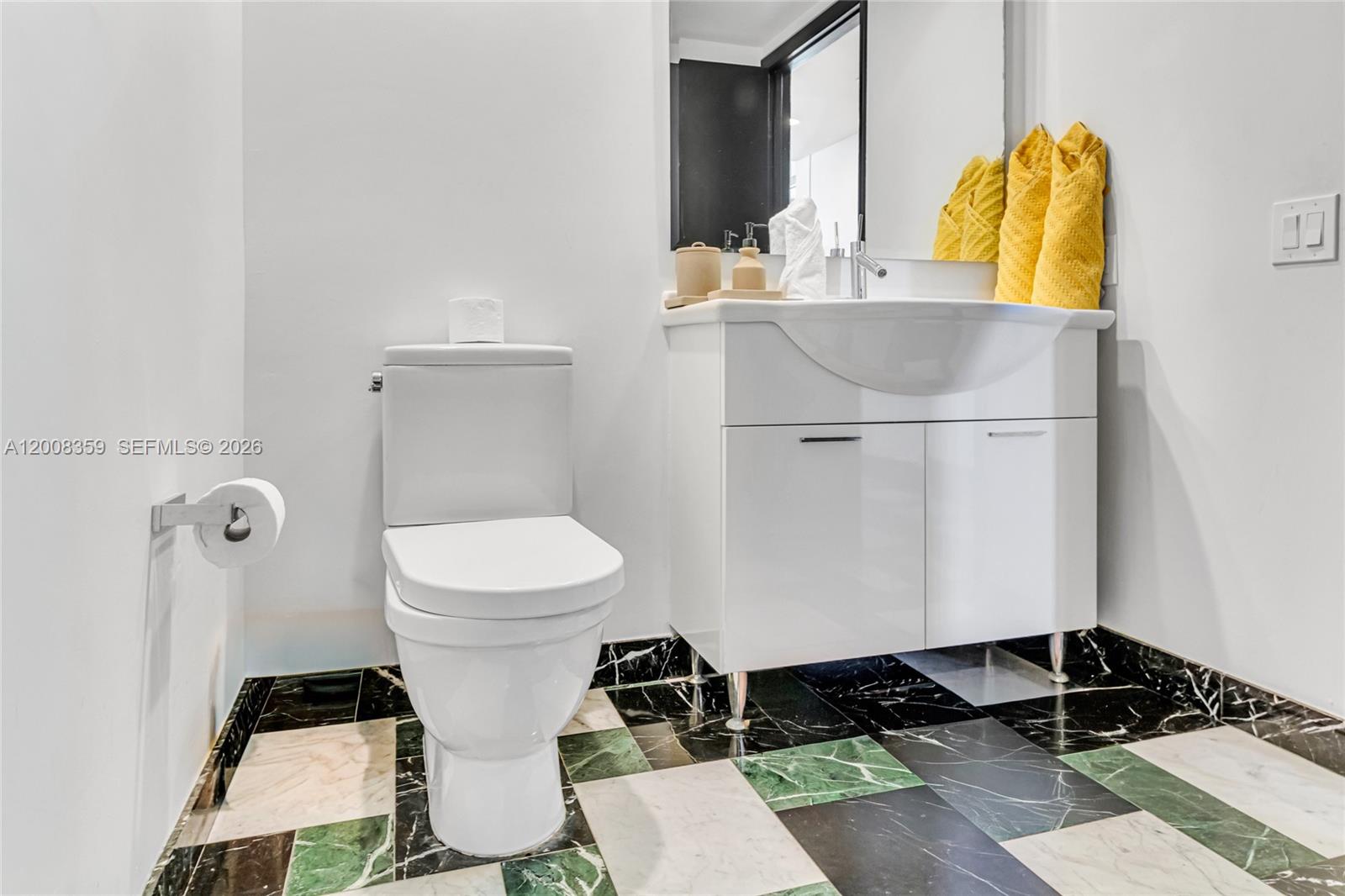485 Brickell Ave #2508, Miami FL 33131