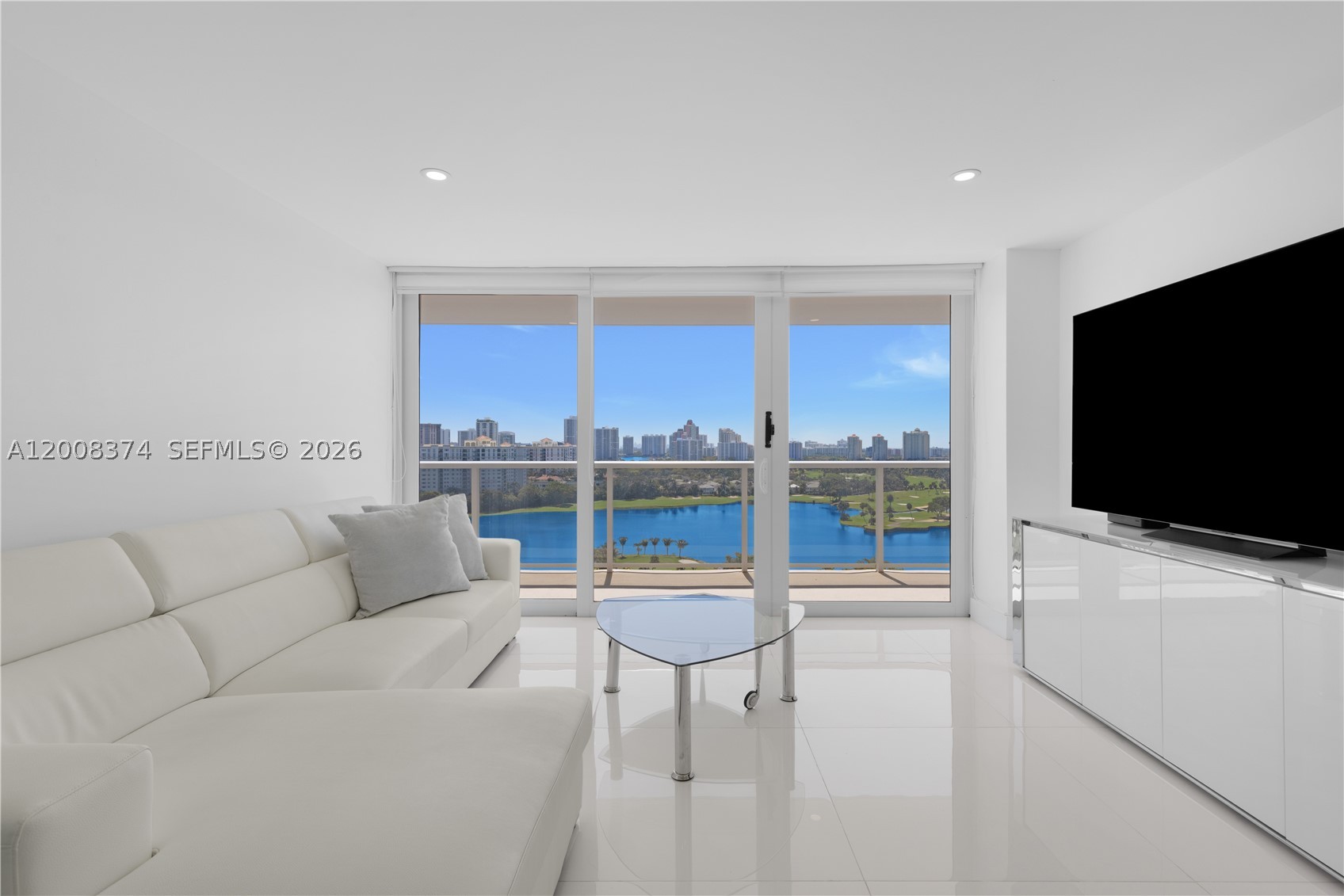 3701 N Country Club Dr #1805, Aventura FL 33180