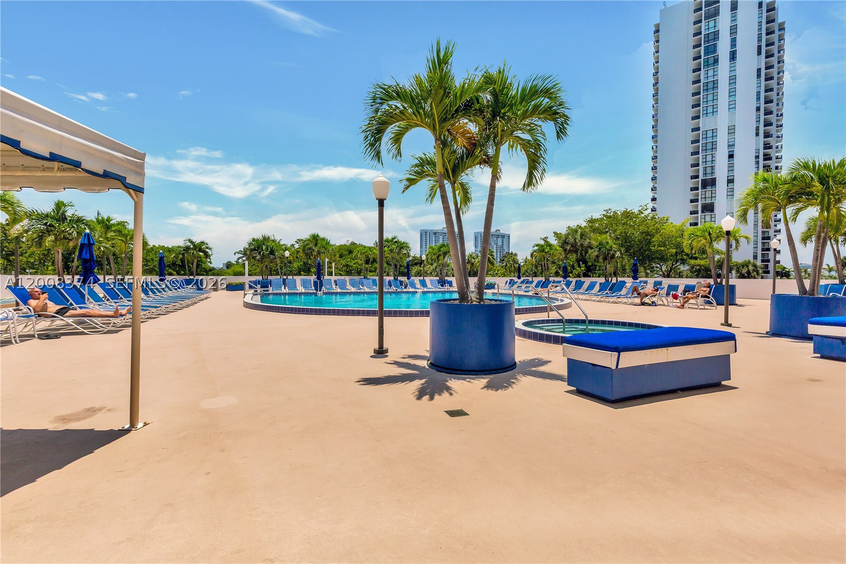 3701 N Country Club Dr #1805, Aventura FL 33180