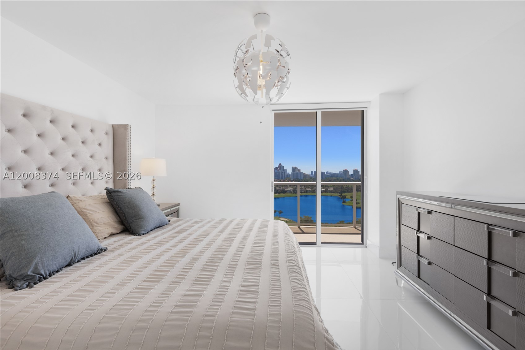 3701 N Country Club Dr #1805, Aventura FL 33180
