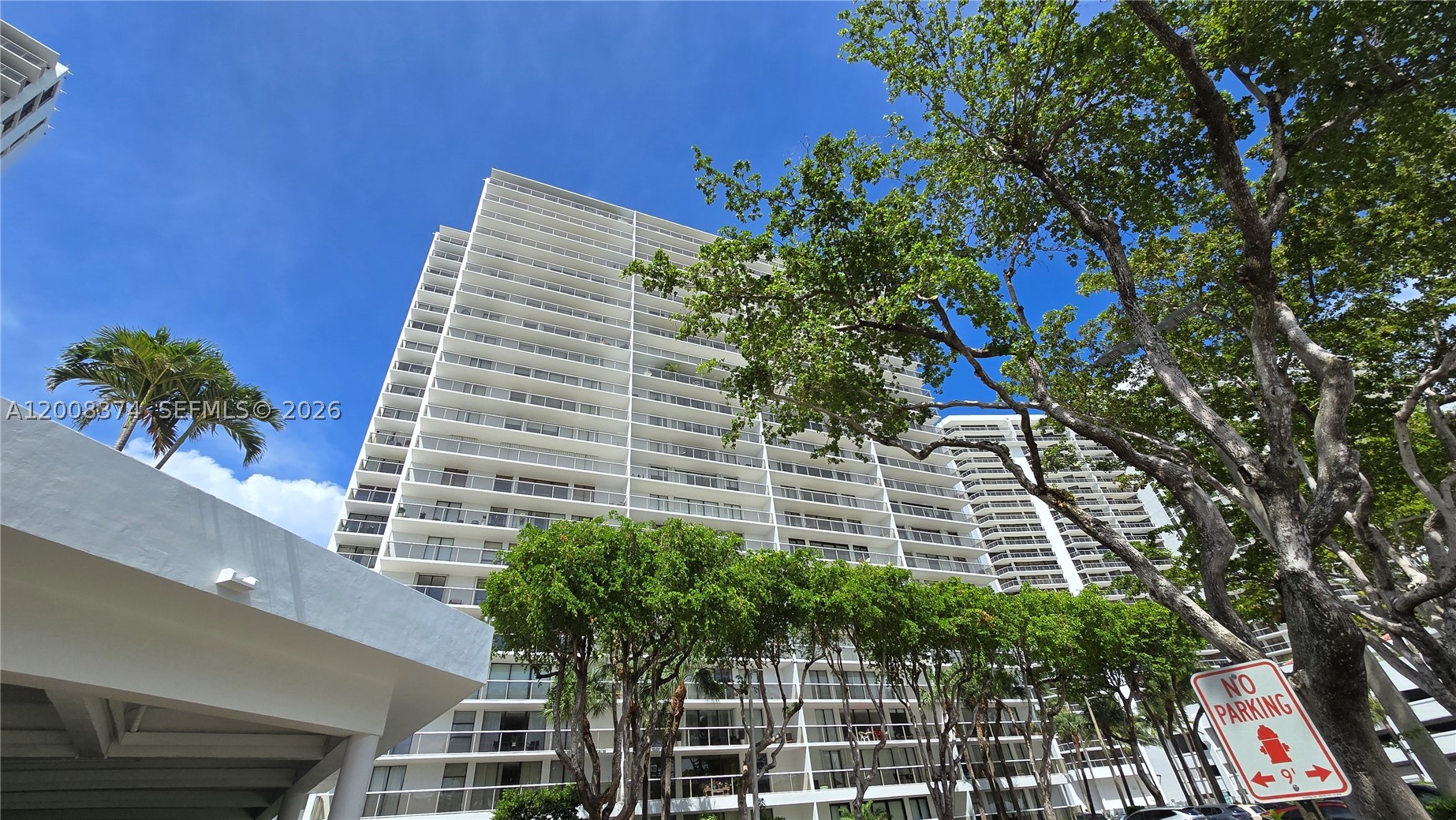 3701 N Country Club Dr #1805, Aventura FL 33180