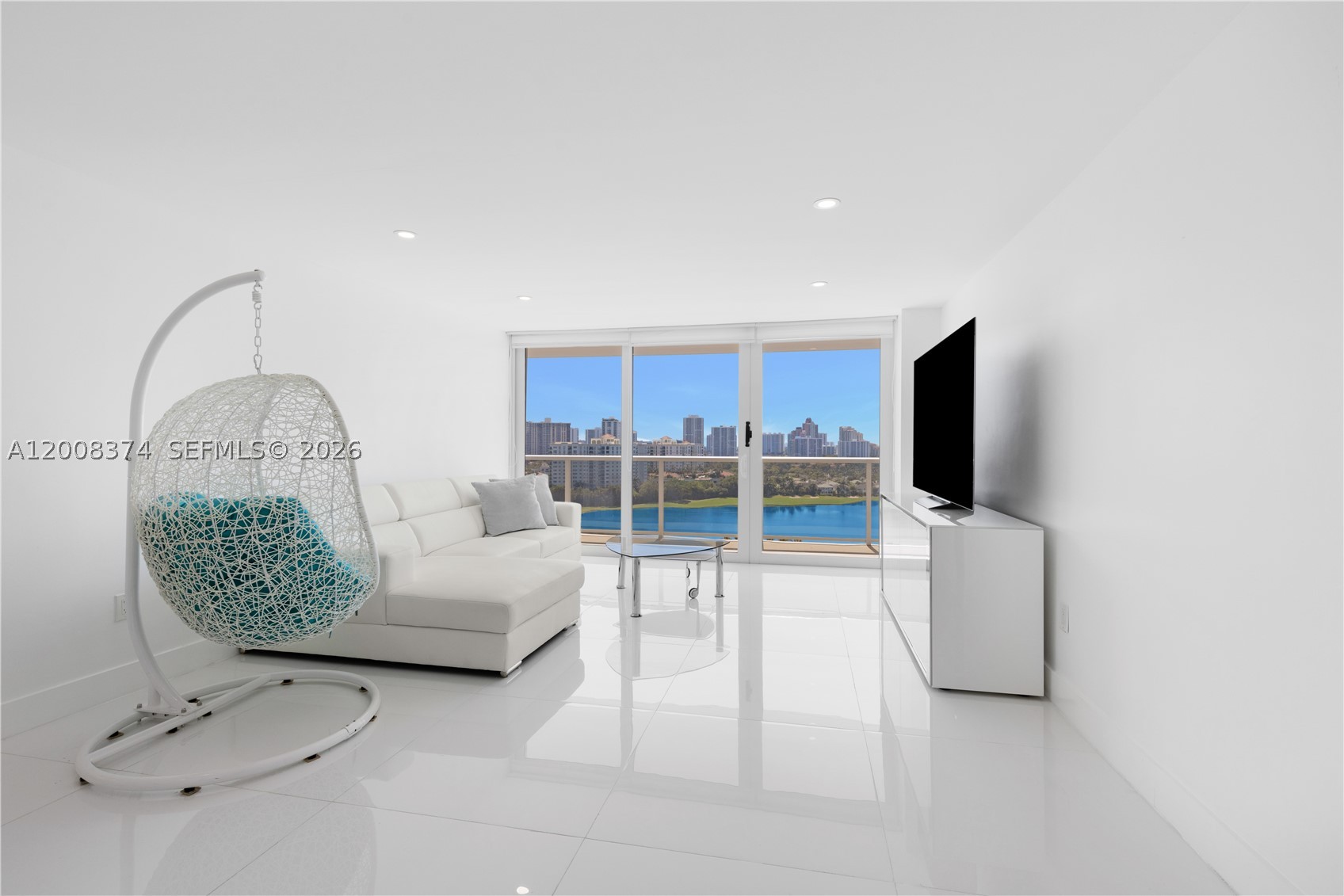 3701 N Country Club Dr #1805, Aventura FL 33180