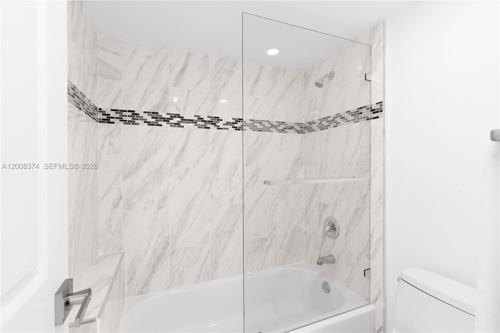 3701 N Country Club Dr #1805, Aventura FL 33180
