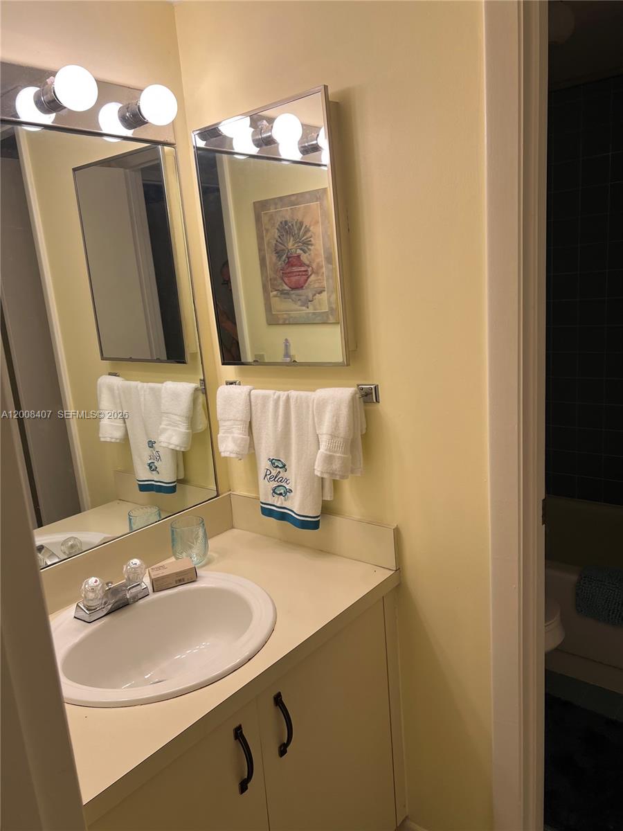 980 Constitution Dr #980F, Homestead FL 33034