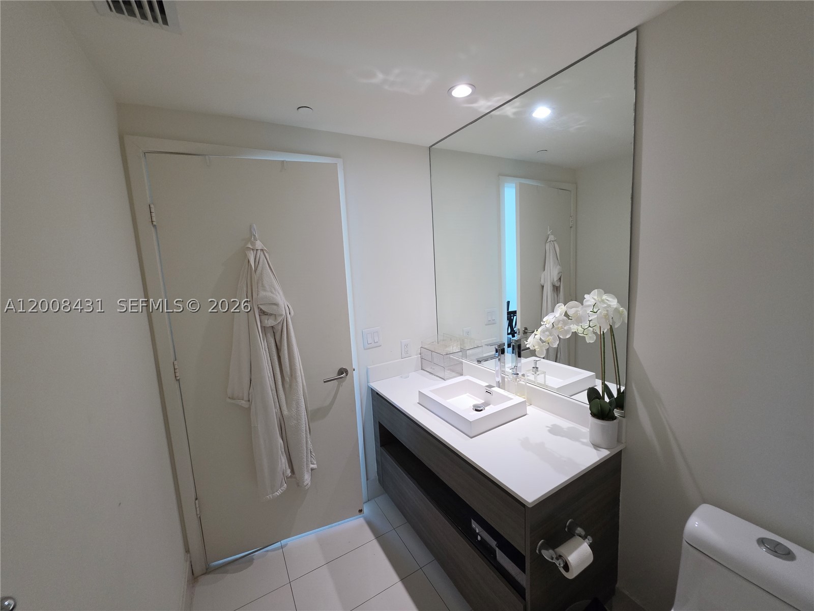 1100 S Miami Ave #3705, Miami FL 33130