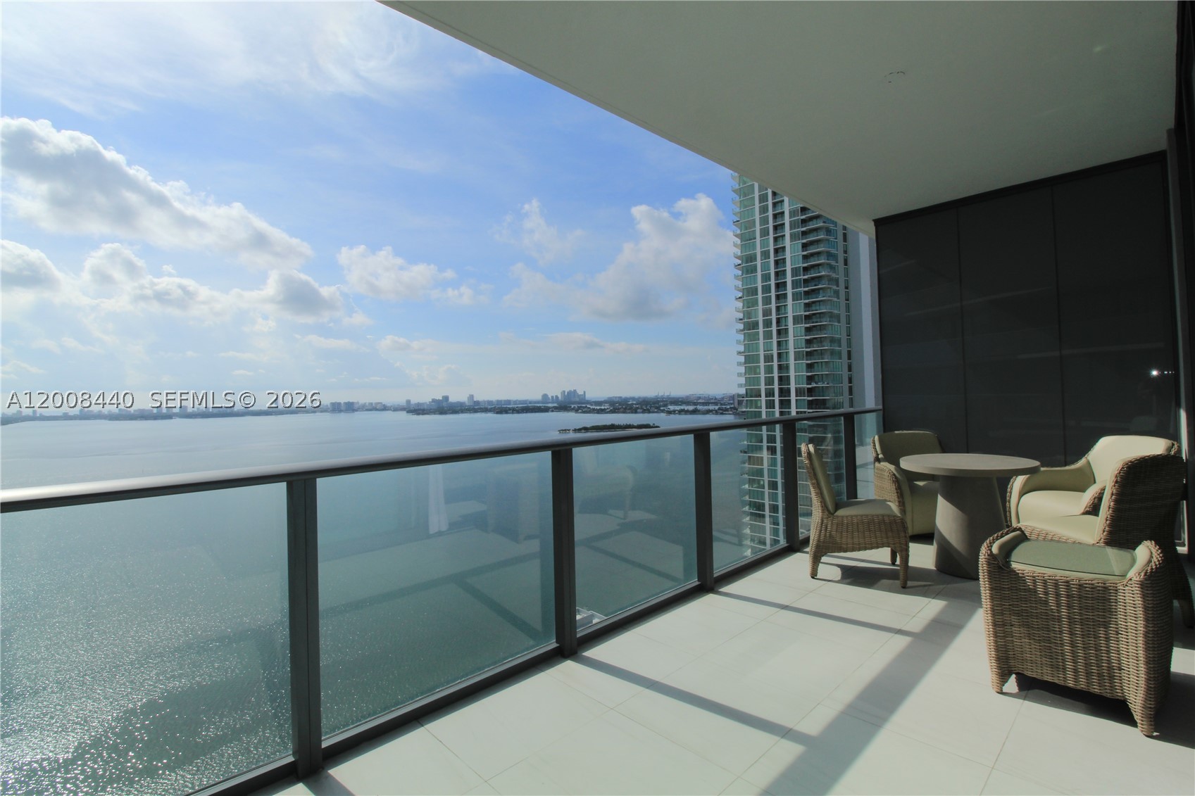 480 NE 31 #2707, Miami FL 33137
