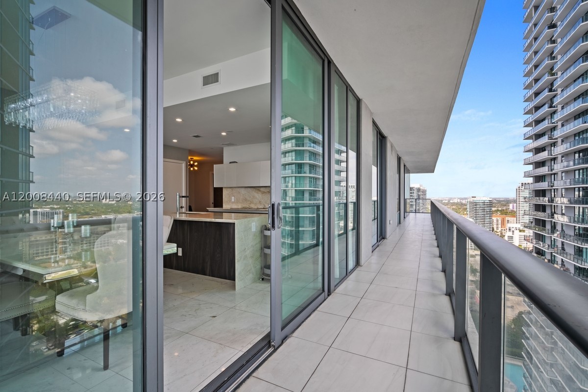 480 NE 31 #2707, Miami FL 33137