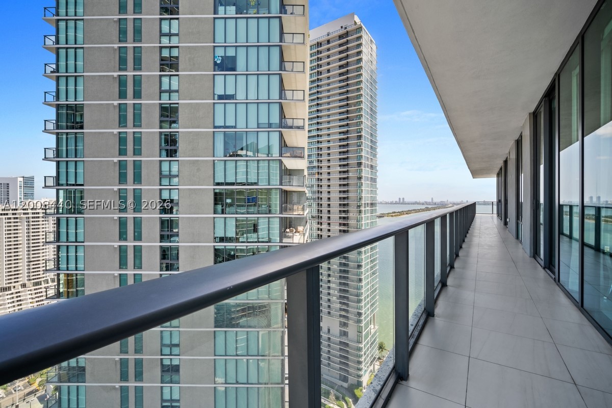 480 NE 31 #2707, Miami FL 33137