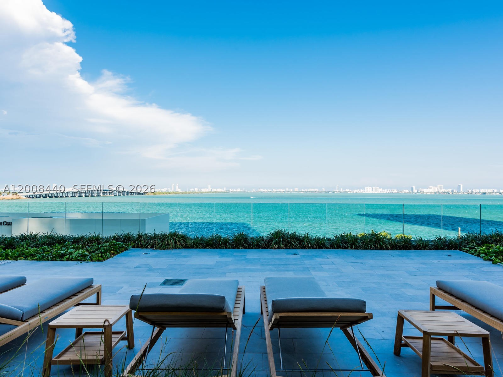 480 NE 31 #2707, Miami FL 33137