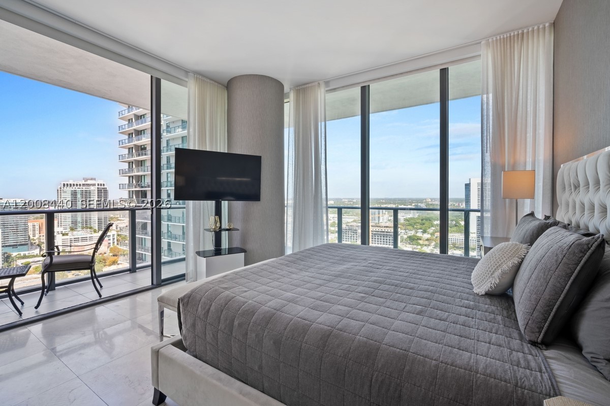 480 NE 31 #2707, Miami FL 33137