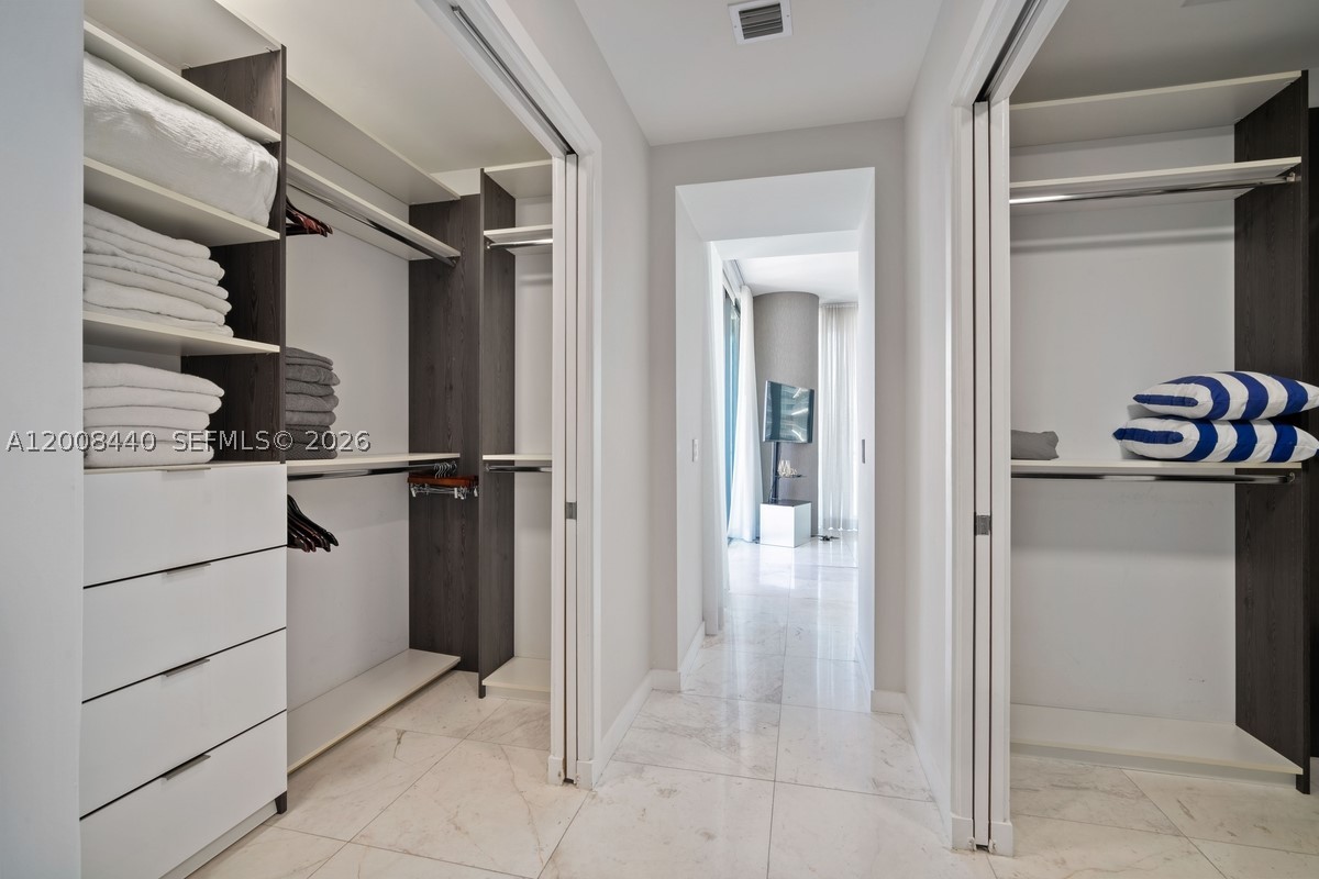 480 NE 31 #2707, Miami FL 33137