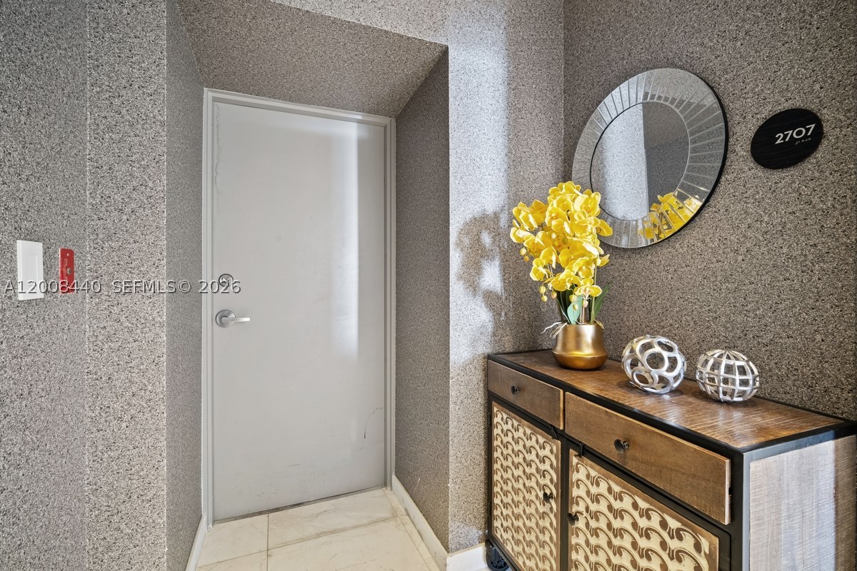 480 NE 31 #2707, Miami FL 33137
