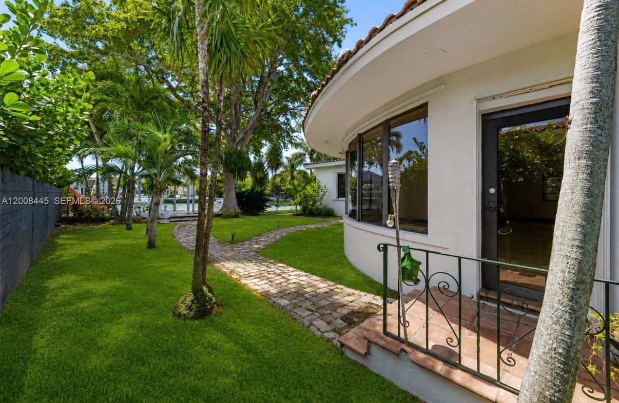 540 S Shore Dr, Miami Beach FL 33141