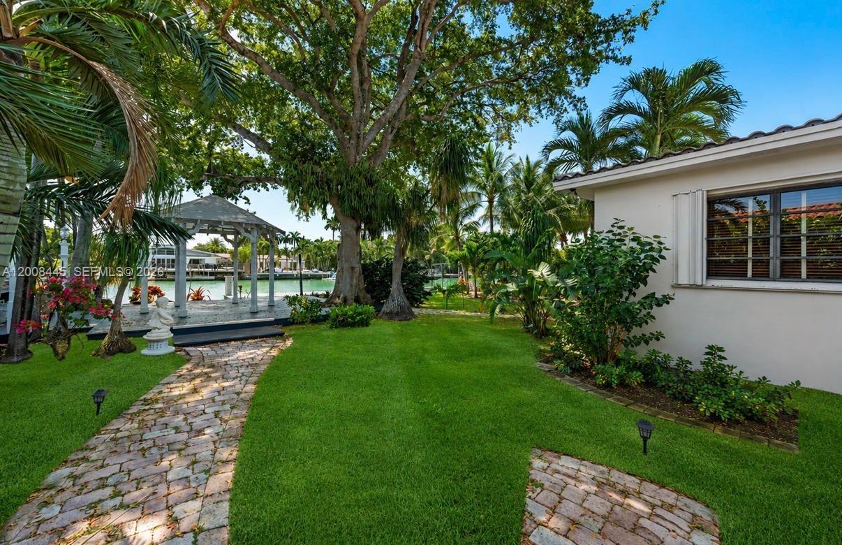 540 S Shore Dr, Miami Beach FL 33141
