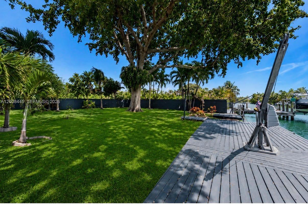 540 S Shore Dr, Miami Beach FL 33141