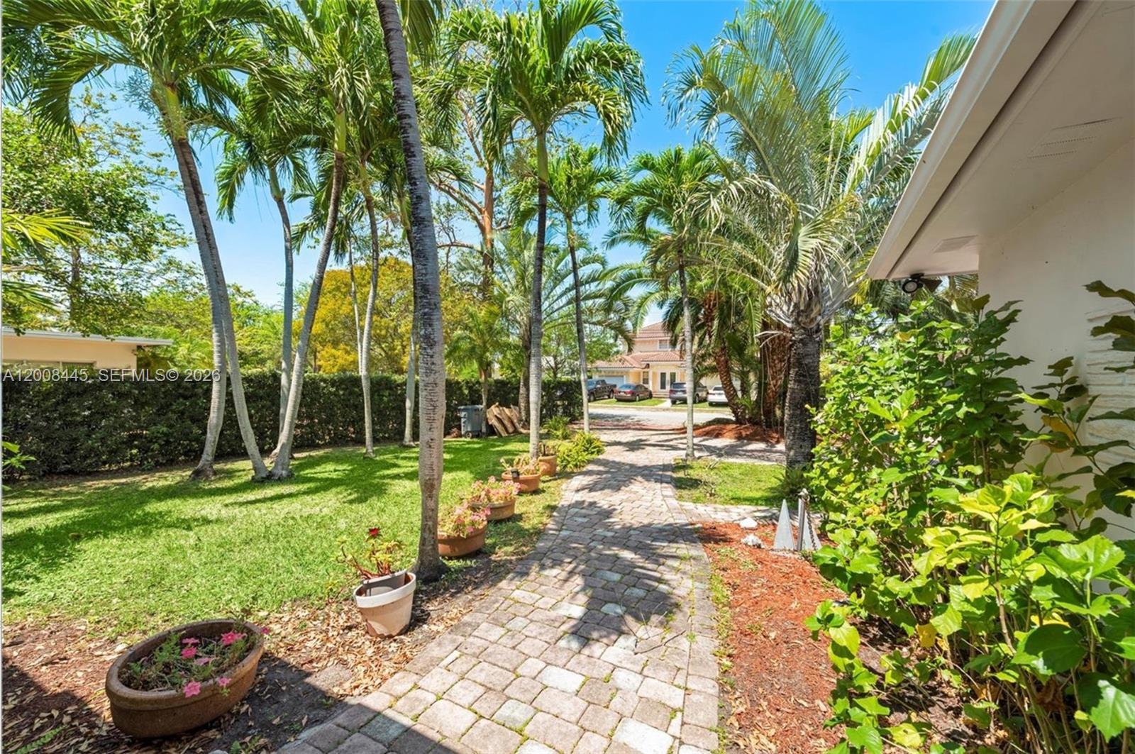 540 S Shore Dr, Miami Beach FL 33141