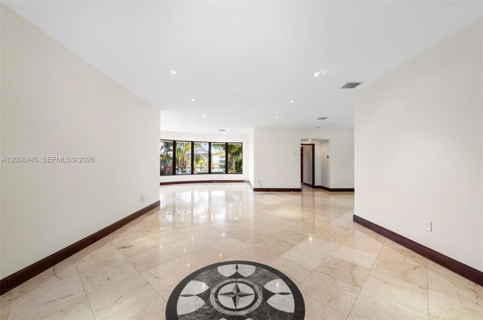 540 S Shore Dr, Miami Beach FL 33141