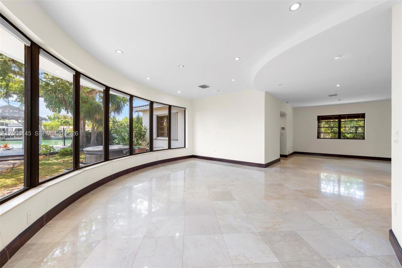 540 S Shore Dr, Miami Beach FL 33141
