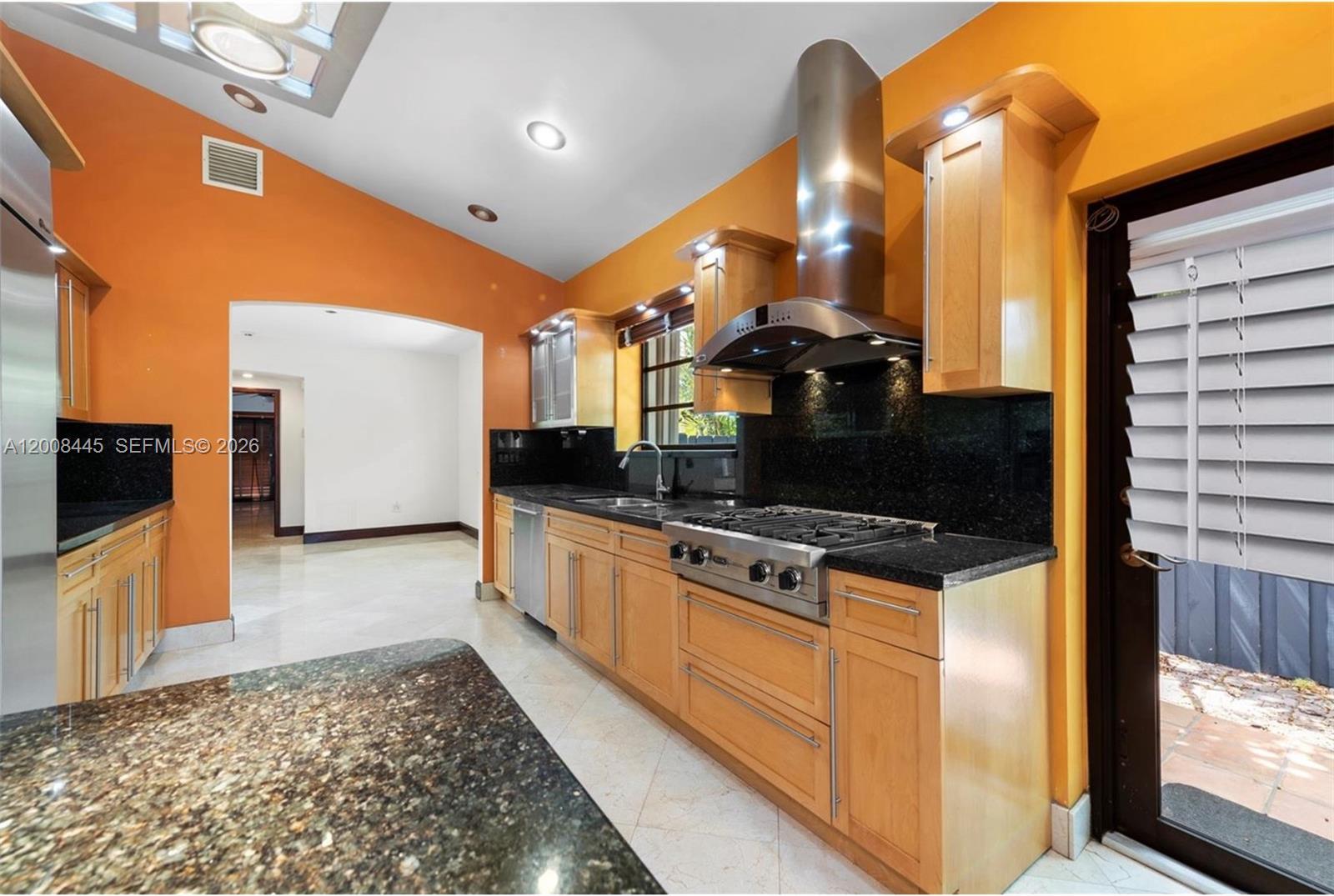 540 S Shore Dr, Miami Beach FL 33141