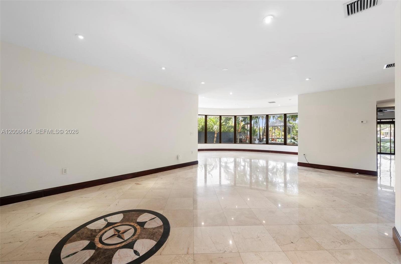 540 S Shore Dr, Miami Beach FL 33141
