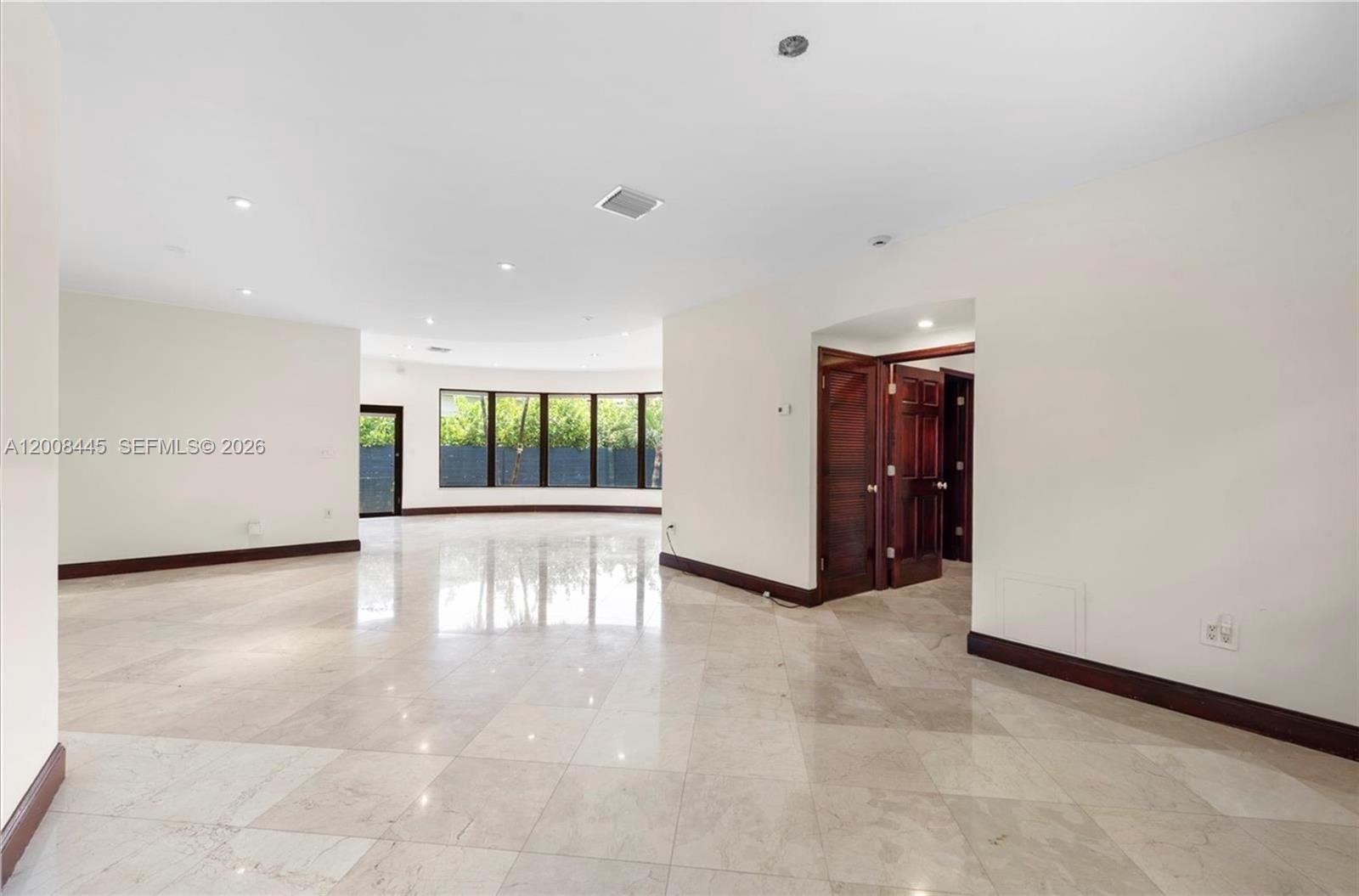 540 S Shore Dr, Miami Beach FL 33141