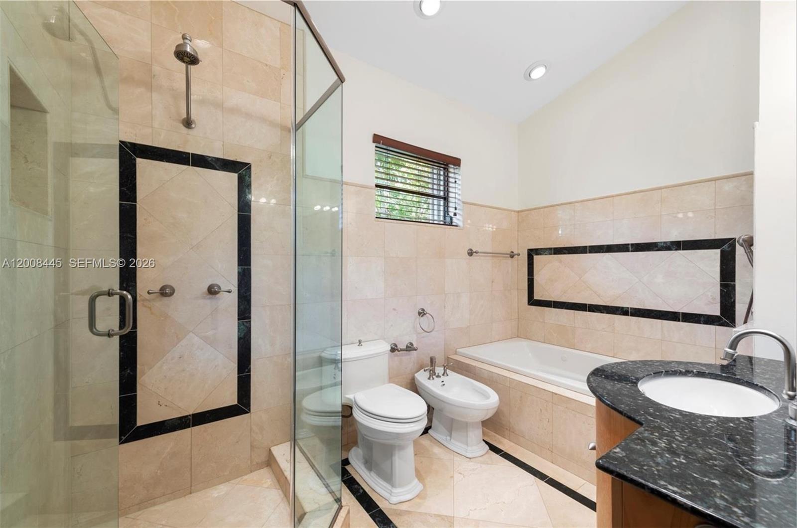 540 S Shore Dr, Miami Beach FL 33141