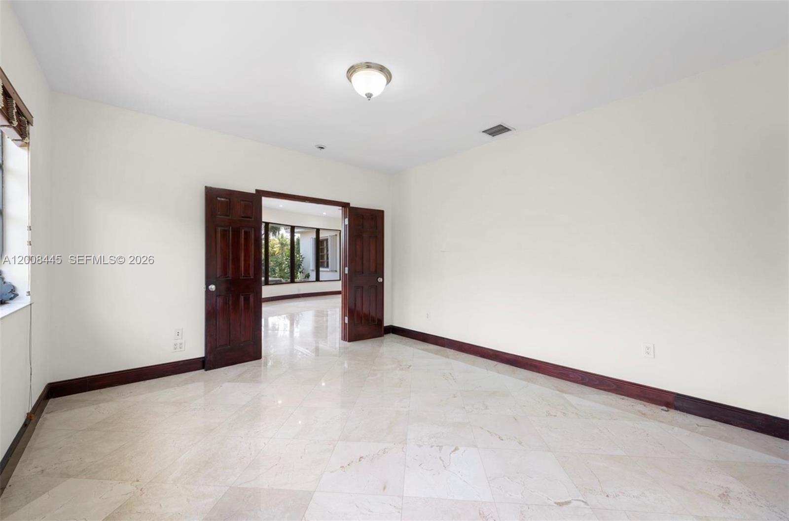 540 S Shore Dr, Miami Beach FL 33141