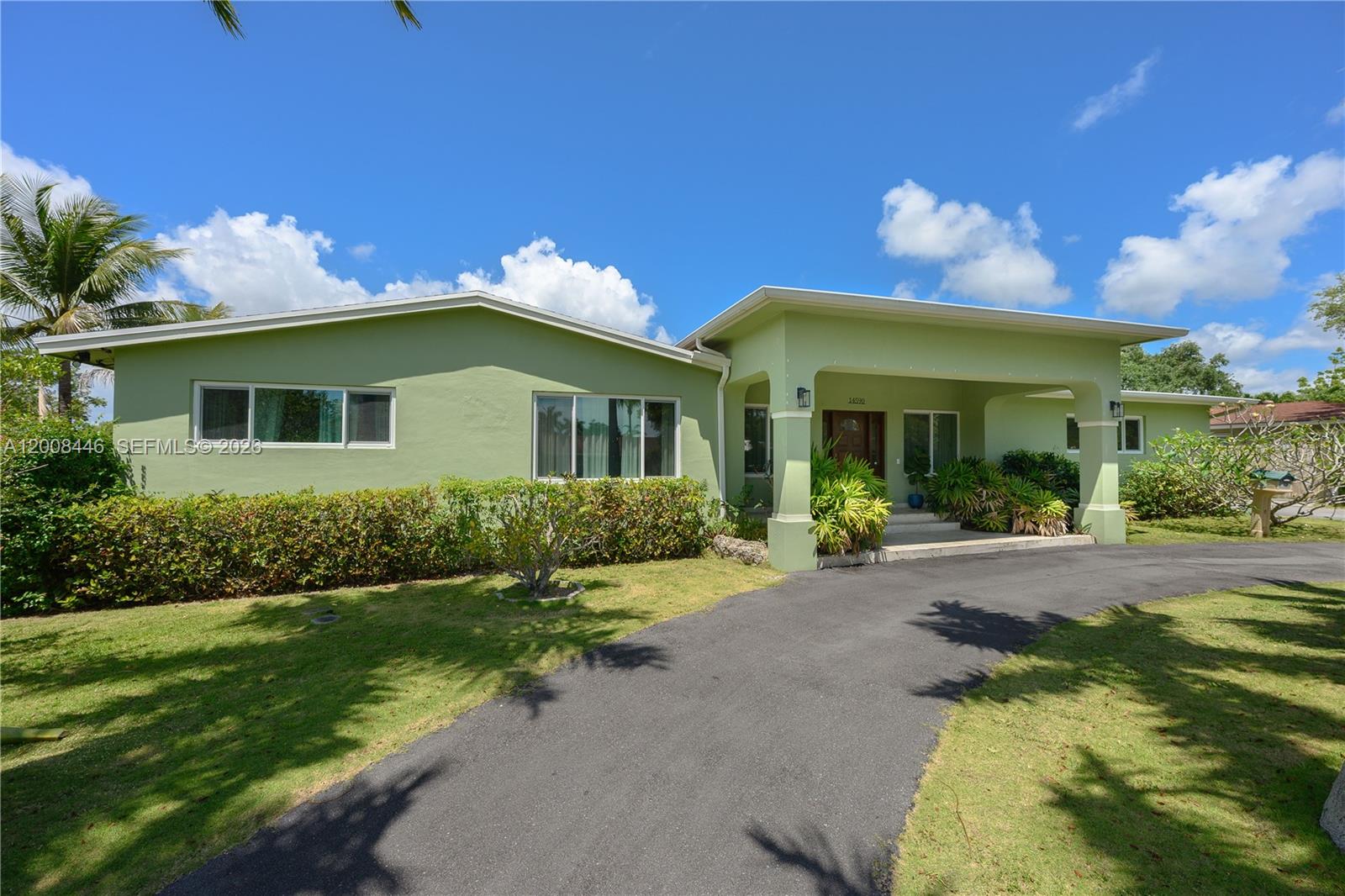 14590 SW 84th Ct, Palmetto Bay FL 33158