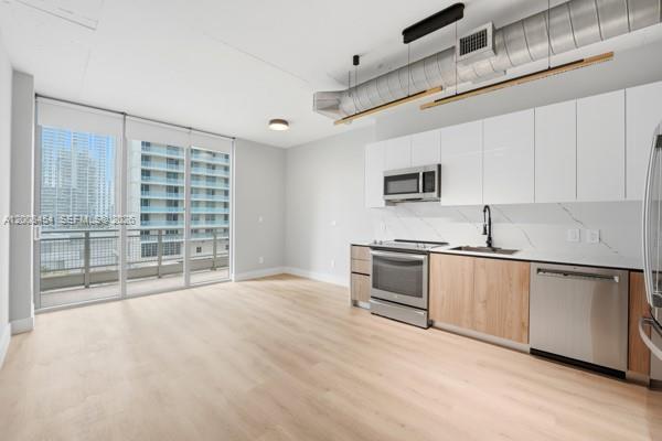 690 SW 1st Ct #1912, Miami FL 33130