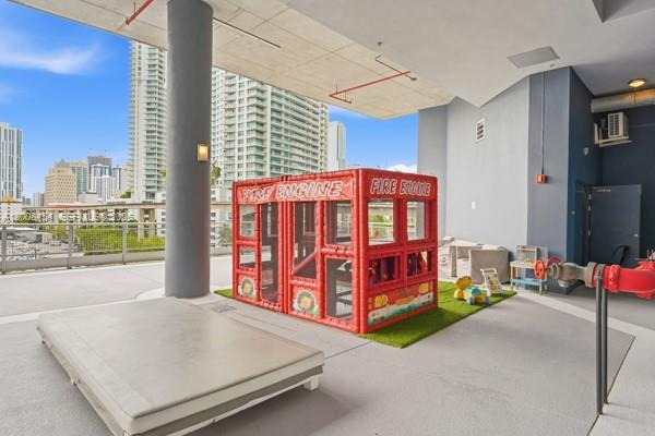 690 SW 1st Ct #1912, Miami FL 33130