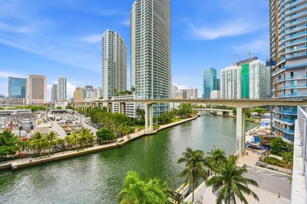 690 SW 1st Ct #1912, Miami FL 33130