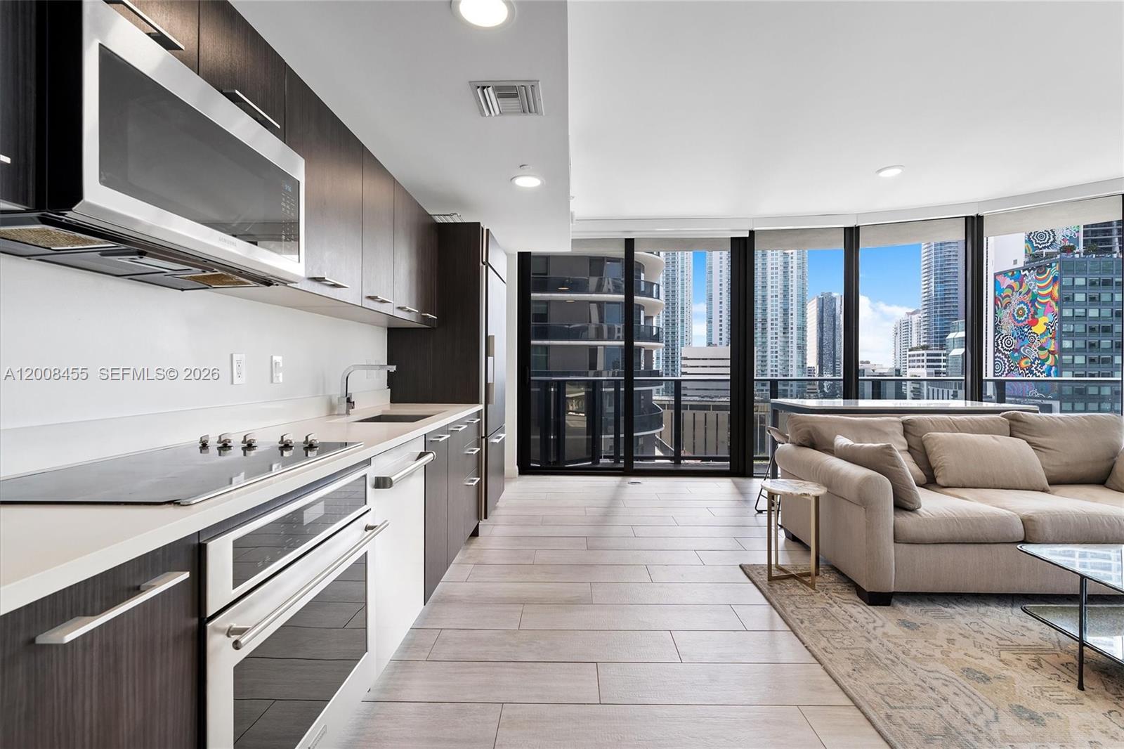 55 SW 9th St #1103, Miami FL 33130