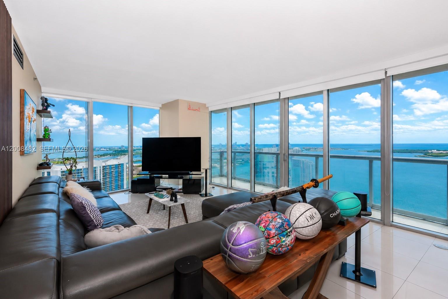 465 Brickell Ave #5101, Miami FL 33131