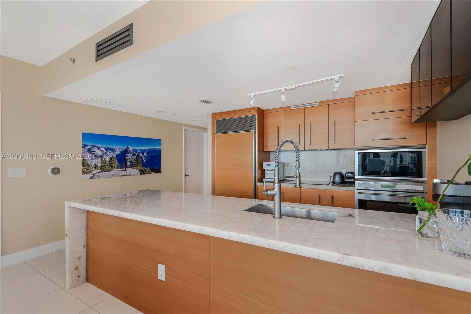 465 Brickell Ave #5101, Miami FL 33131