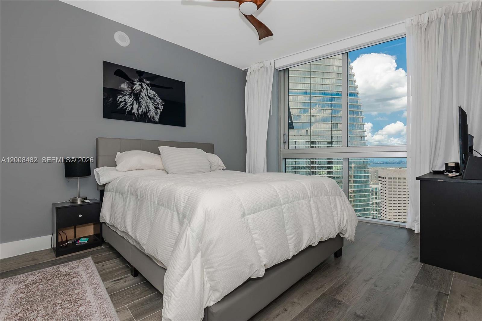 465 Brickell Ave #5101, Miami FL 33131