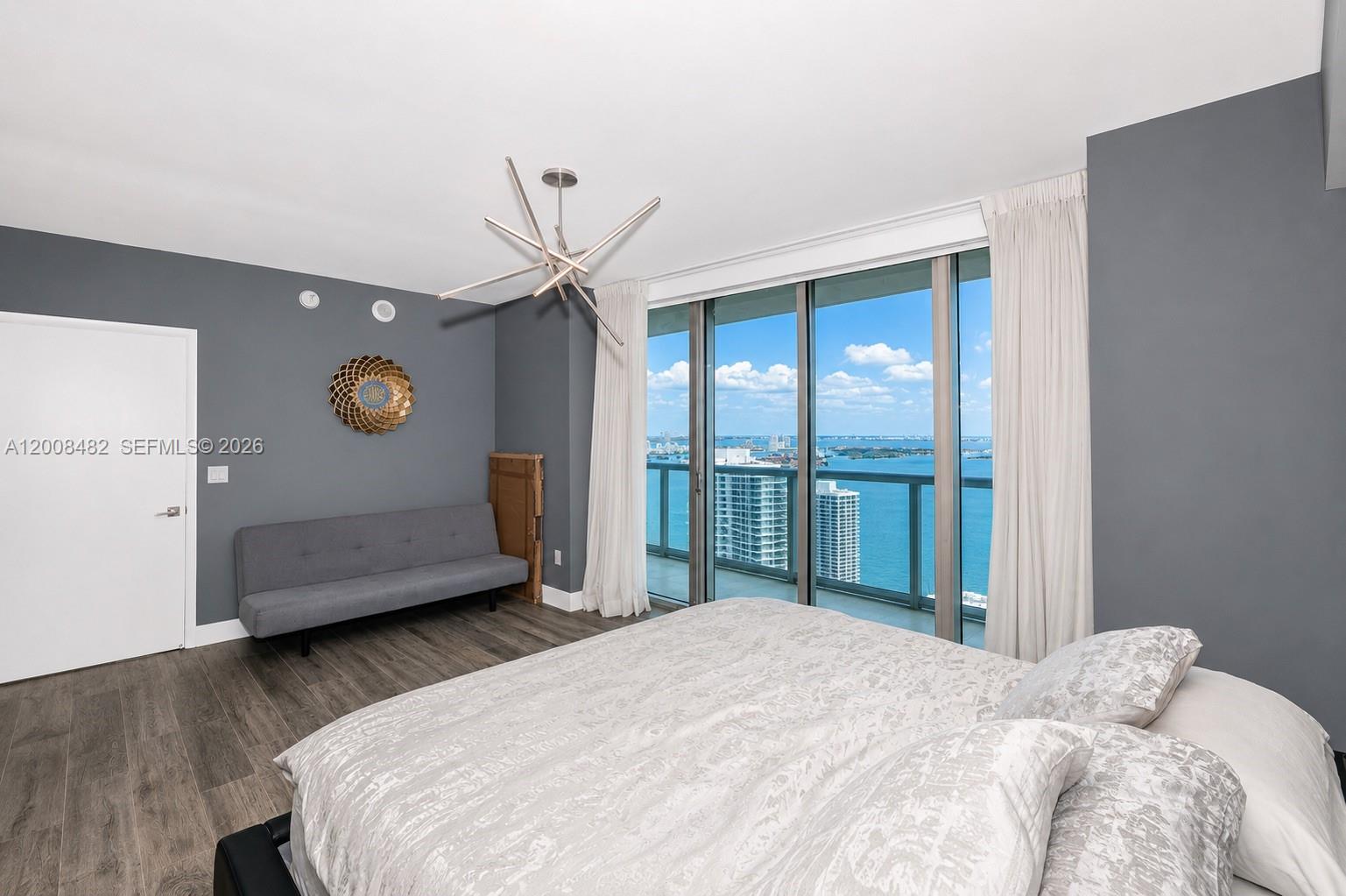 465 Brickell Ave #5101, Miami FL 33131