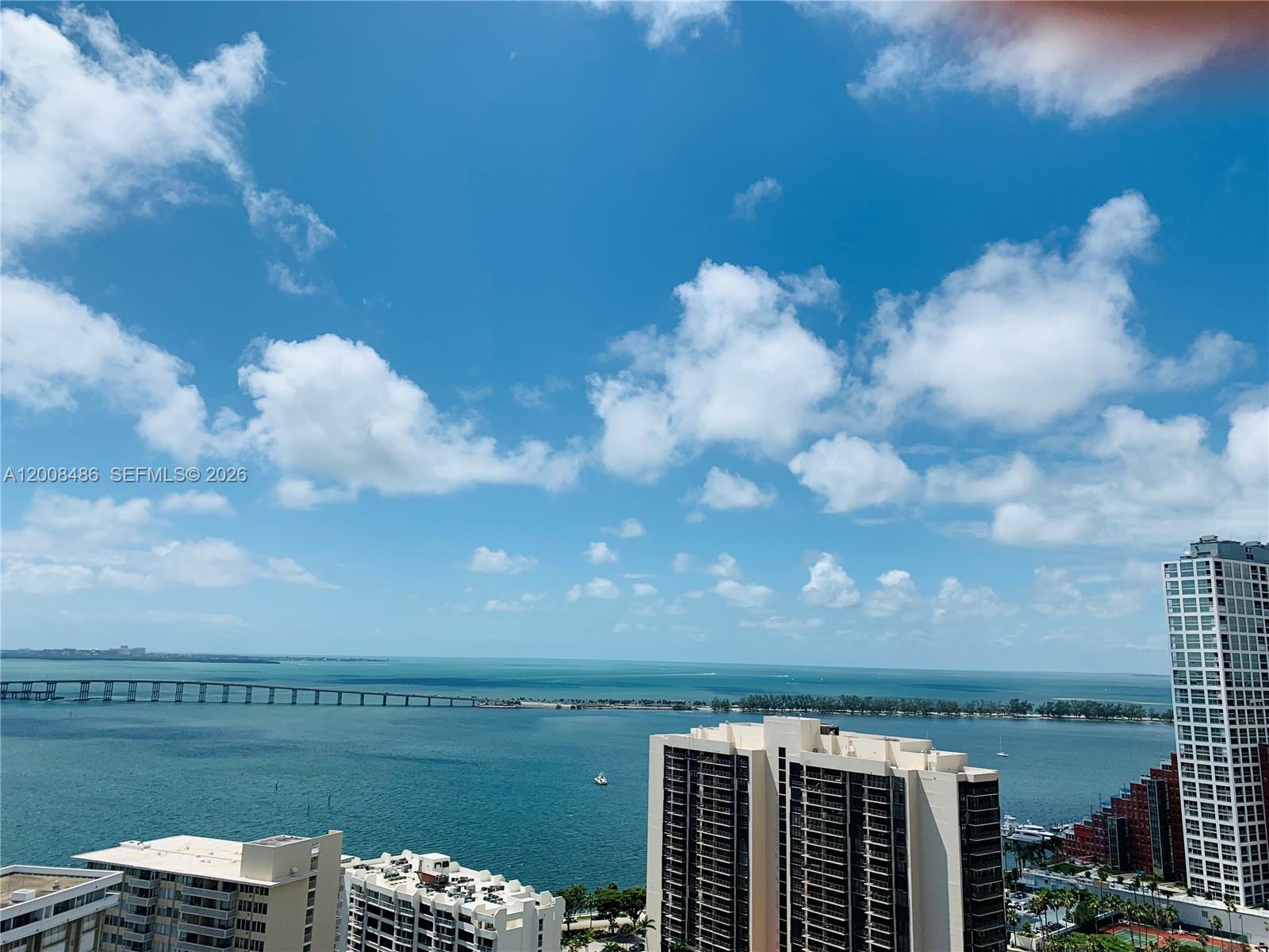 218 SE 14th St #TS207, Miami FL 33131