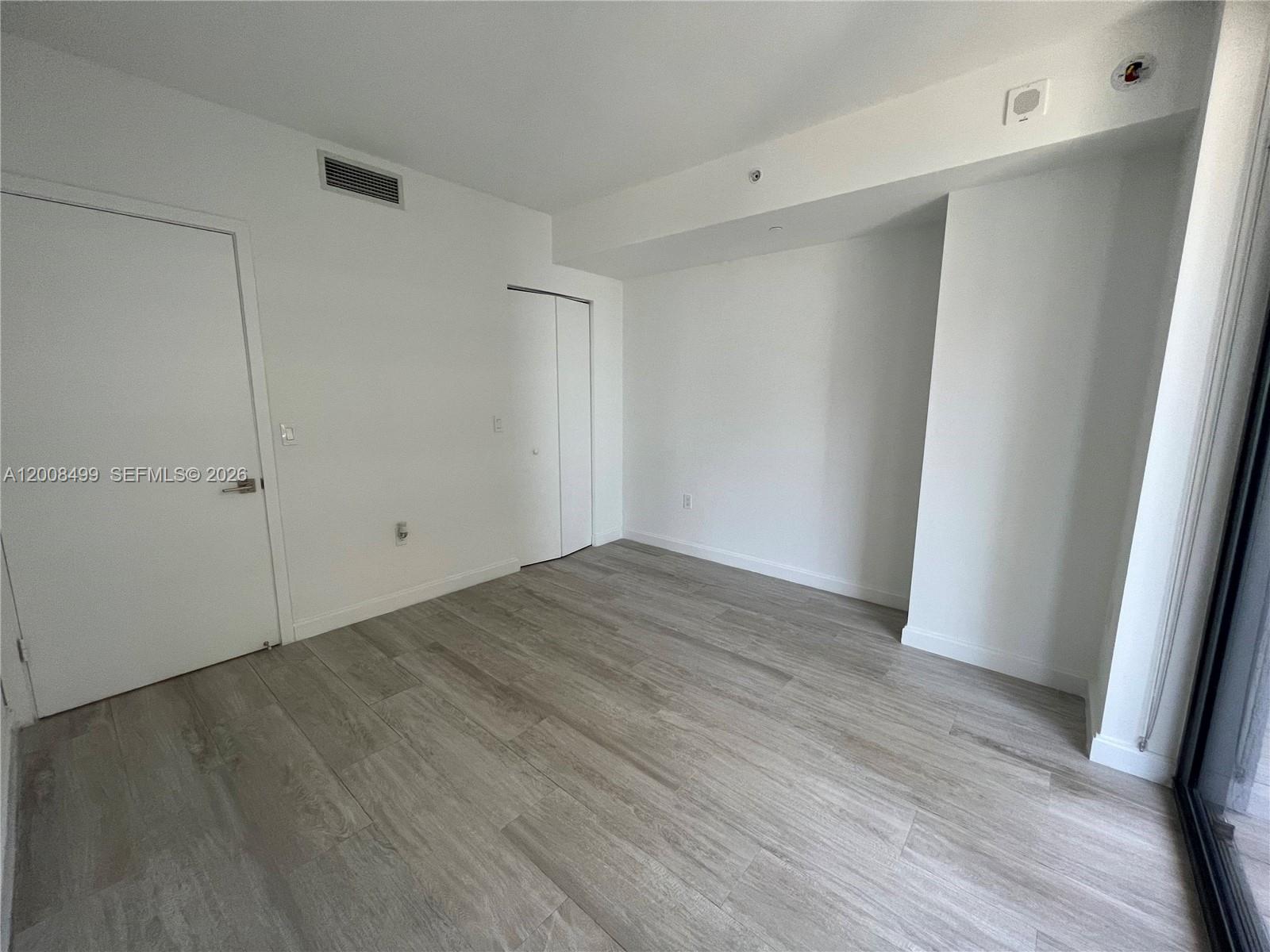 55 SW 9th St #2702, Miami FL 33130